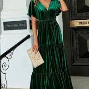 Simplee Emerald Green Velvet Maxi Velvet Semiformal/Cocktail Dress - V-Neck, Flu